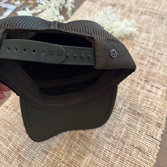 Lululemon Green Mesh Baseball Cap Hat - Picture 4 of 4